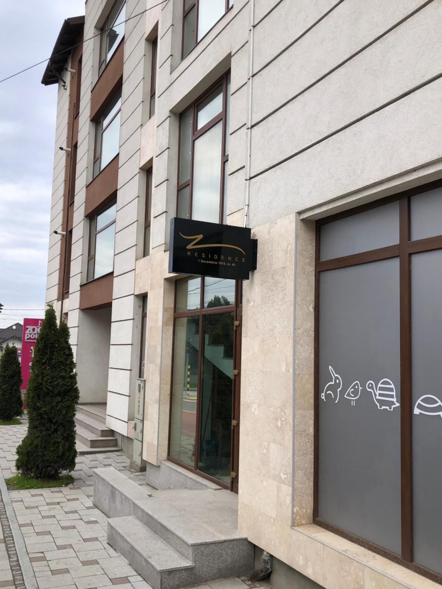 ZResidence Curtea de Argeş エクステリア 写真