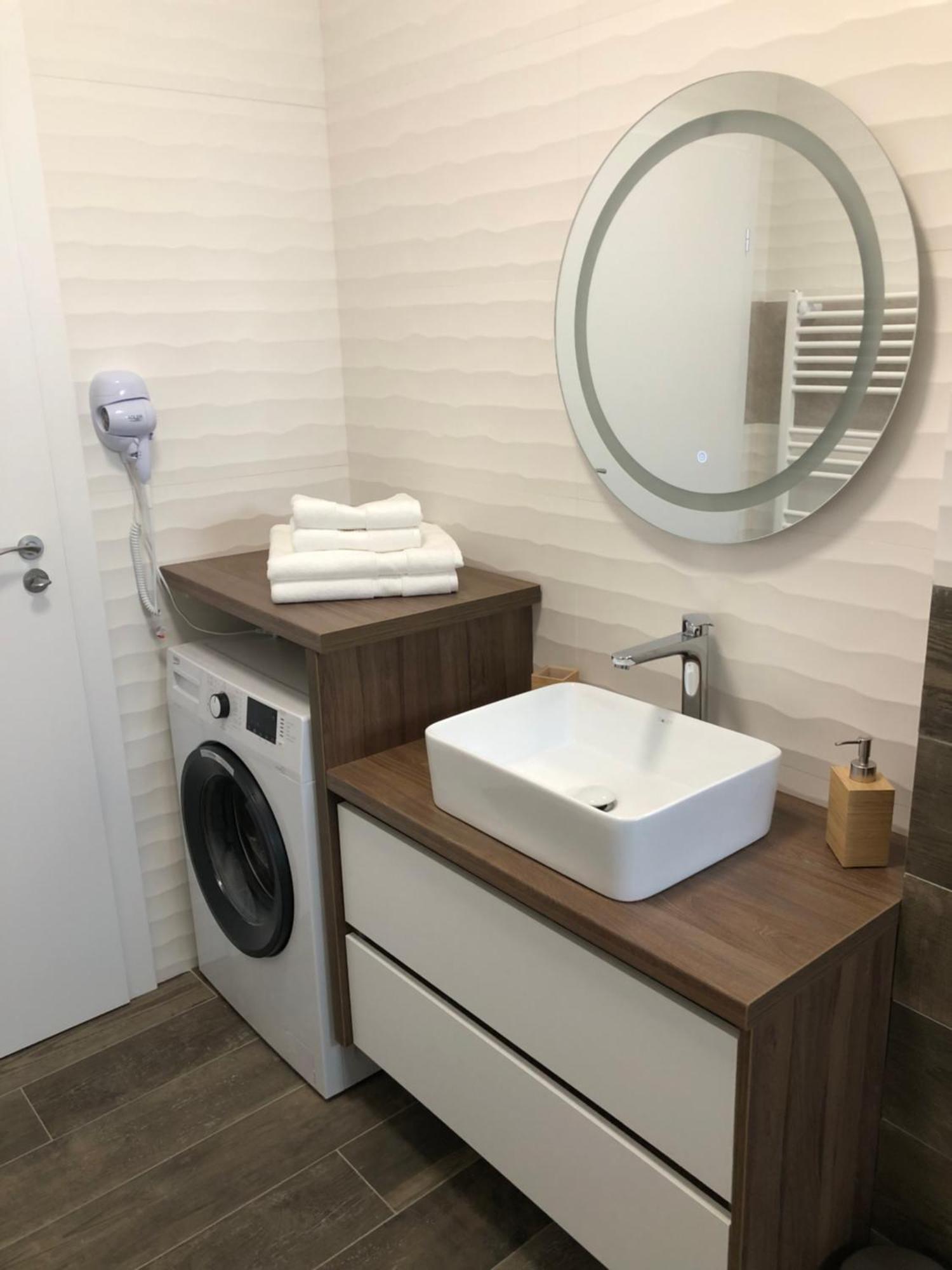 ZResidence Curtea de Argeş エクステリア 写真