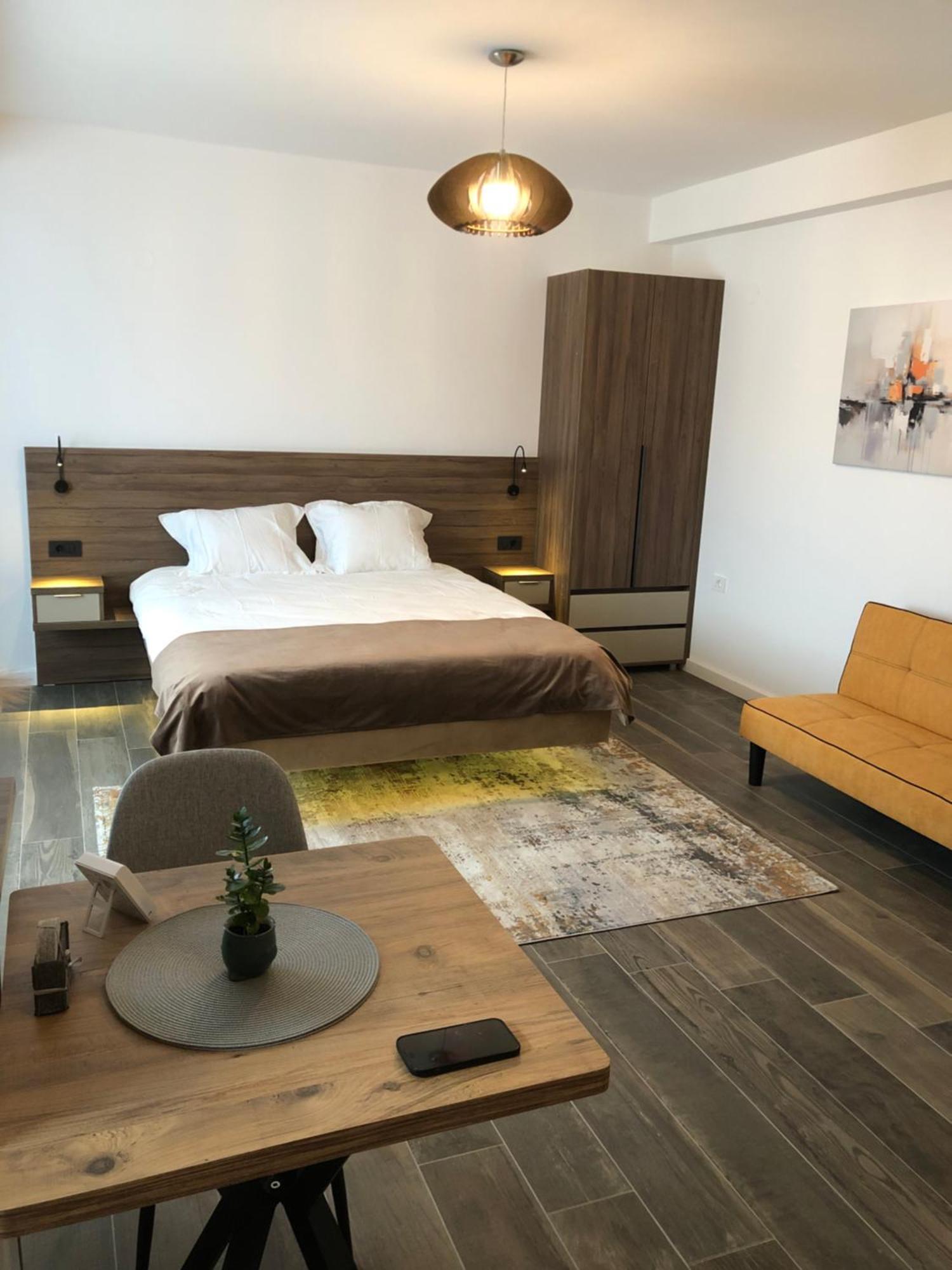 ZResidence Curtea de Argeş エクステリア 写真