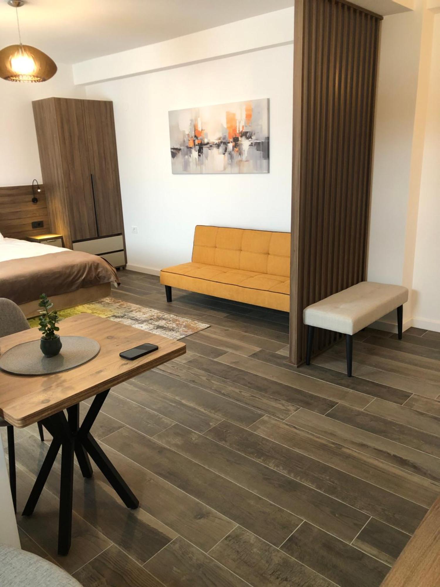 ZResidence Curtea de Argeş エクステリア 写真